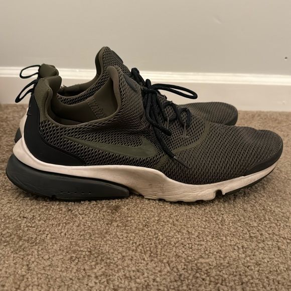 Nike presto fly olive green mens size 11 - Picture 1 of 6